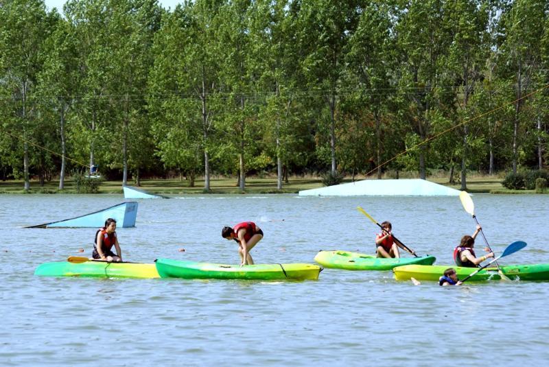 Hotel Terres De France - Moncontour Active Park Zewnętrze zdjęcie
