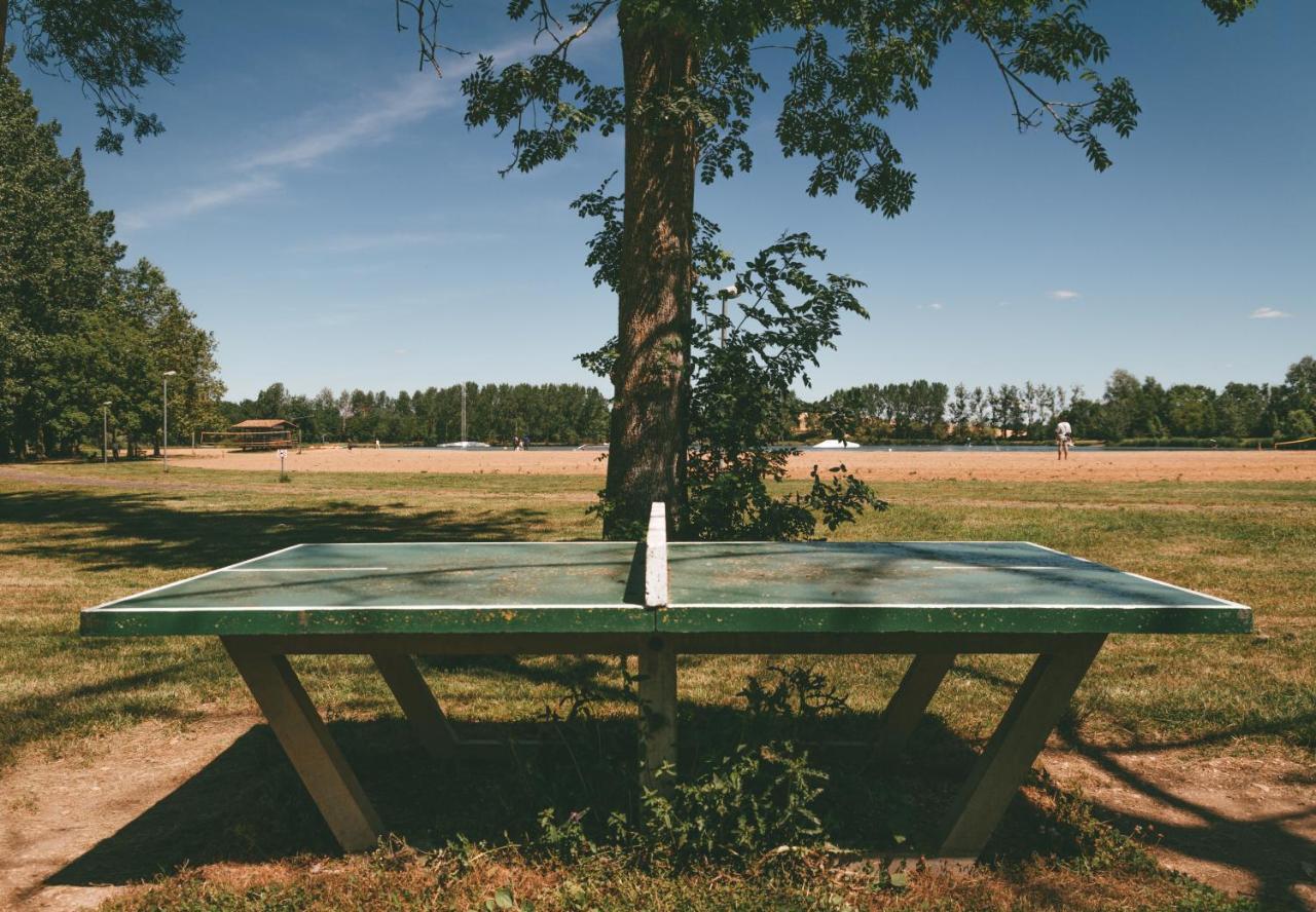 Hotel Terres De France - Moncontour Active Park Zewnętrze zdjęcie